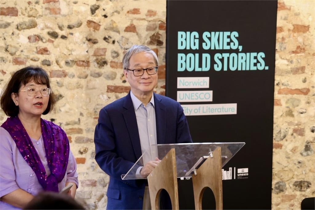 台英文學翻譯出版合作里程碑!英國家寫作中心:明年辦「台灣文學節」