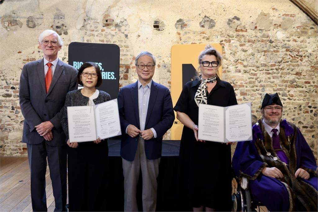 台英文學翻譯出版合作里程碑!英國家寫作中心:明年辦「台灣文學節」
