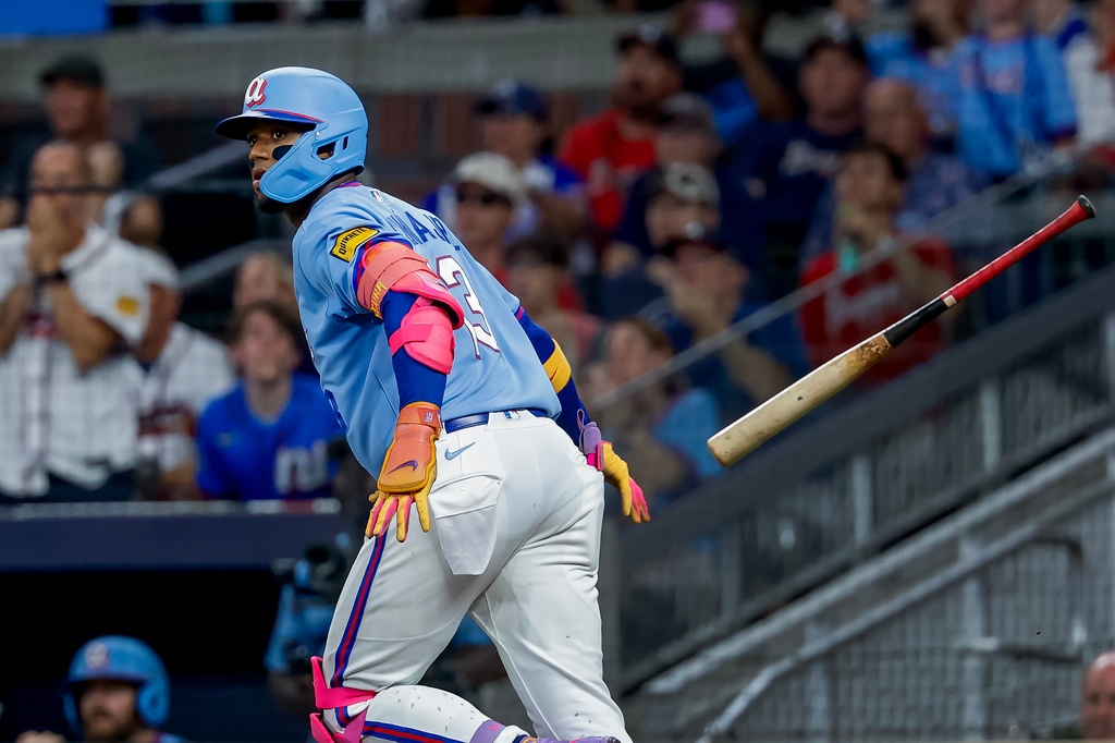 MLB(影)/費城頭號大反派!小阿庫尼亞單局2安還開轟 複製27年前奇伯傳奇