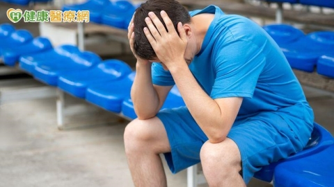 34歲男重訓後偏頭痛 竟是頸動脈剝離引「急性腦中風」