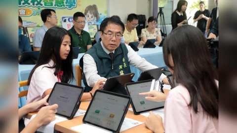 台南創全國之先推AI教育基礎建設 黃偉哲:讓AI助攻適性學習