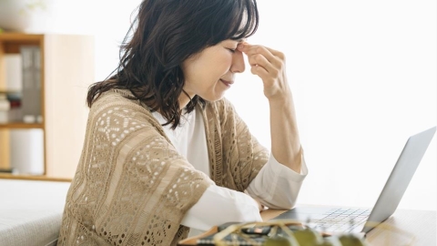 長時間用眼怎麼保養?認識智利酒果營養特色與日常護眼重點
