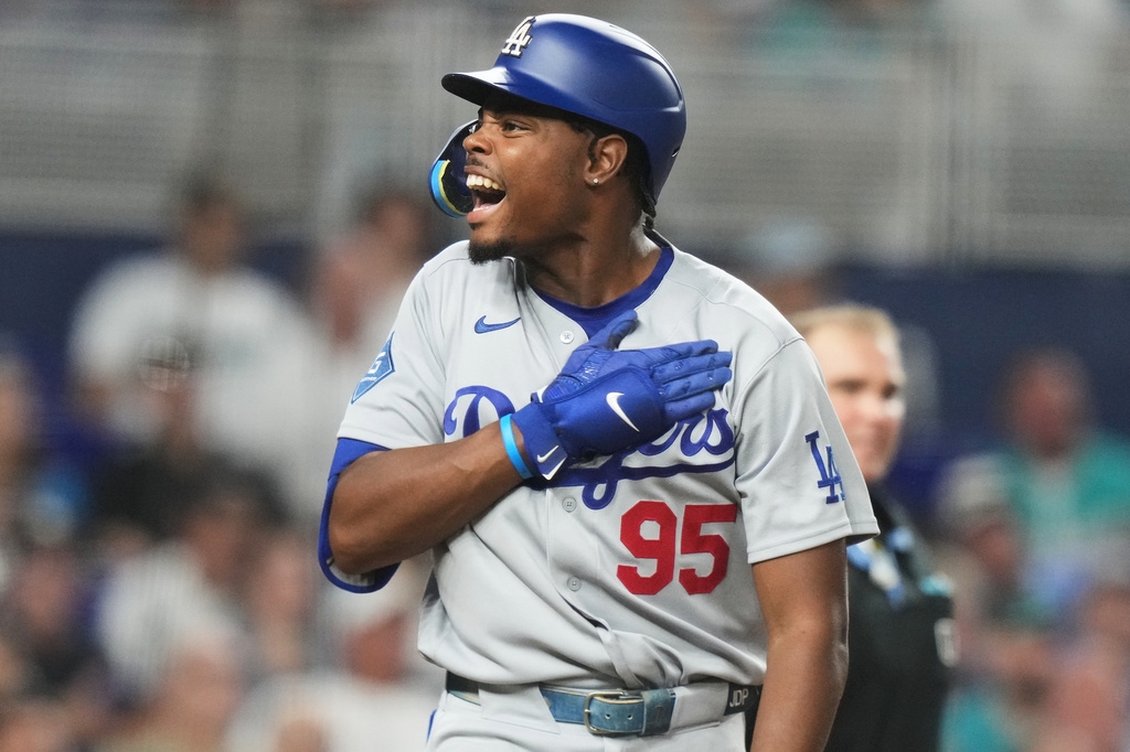 MLB(影)/頂替大谷翔平從2A直升!道奇超級菜鳥德保拉大聯盟首安轟3分砲