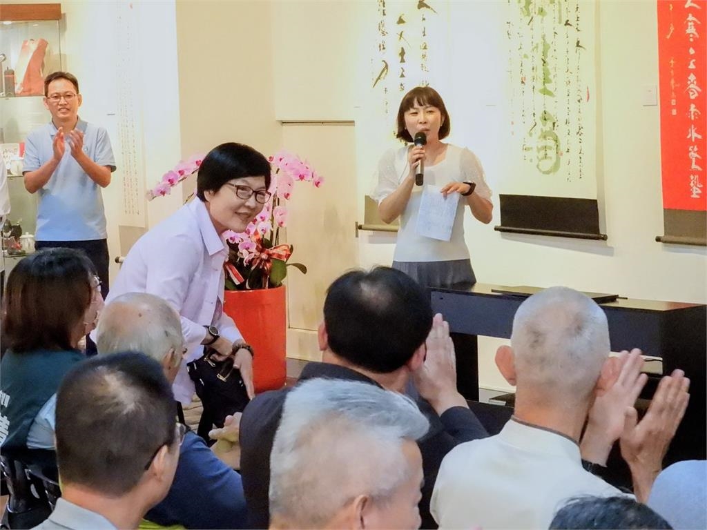 書畫鬼才揮灑24節氣 一把美工刀於方寸間遊走!黃明勝暌違五年個展「24節氣」