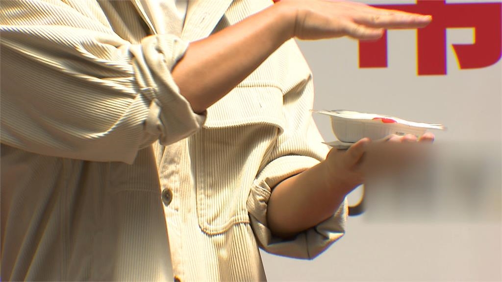 搶攻備糧商機!超商推「即時白飯」 常溫可保存1年.暖暖包就能加熱