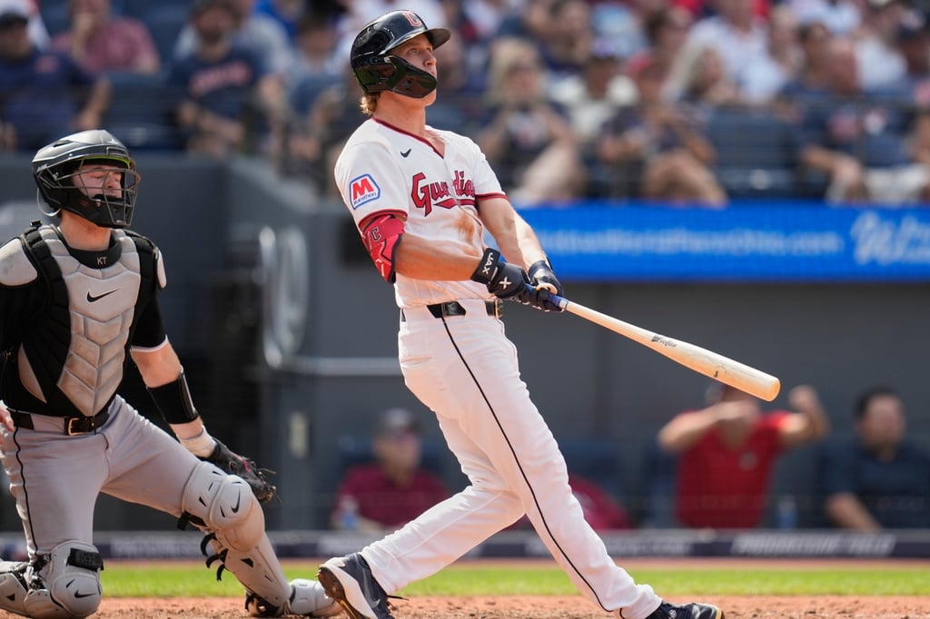 MLB(影)/首轟賞教練一巴掌爆紅!哈爾平這次一棒轟上龍頭 守護者3連霸希望復活