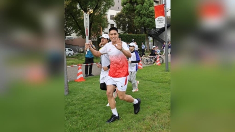 亞運/聖火傳遞最後階段開跑!「台灣隊長」陳盈駿代表參加笑開懷
