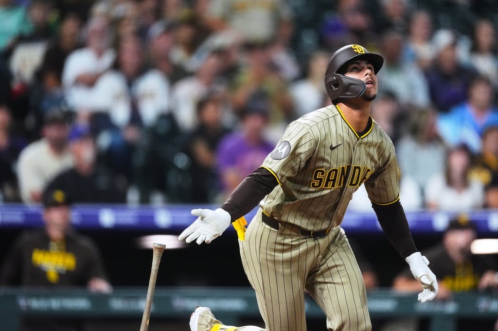 MLB(影)/20歲天才捕手炸裂426英尺!薩拉斯第一轟出爐 寫下35年罕見紀錄
