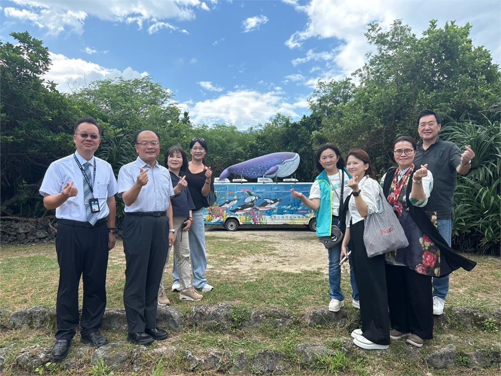 王怡心一行參訪海生館 倡議生態教育 企業行動與永續財務相互連結
