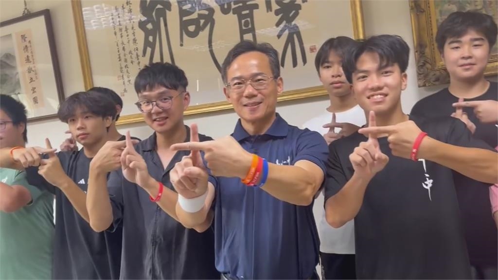 台中一中下新戰帖 推百日不缺曠挑戰