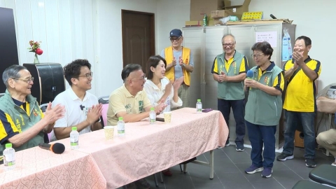 沈伯洋憶建中每週吃金峰滷肉飯 老闆娘就在現場力挺