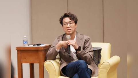 沈伯洋過度操勞!吳思瑤親曝「已調整行程」:強制讓他有1時間