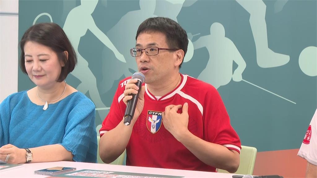 快新聞／現場抽考沒在怕！沈伯洋秒答「中山足球場」規劃　球評讚：有未來性的市長
