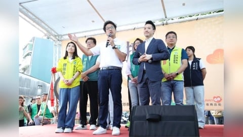 金峰、鬍鬚張捲選戰 沈伯洋盲測滷肉飯喊:選舉一時、美食一輩子