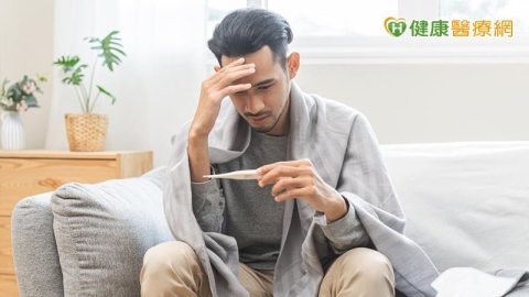 40多歲男「口腔潰瘍、發燒」確診M痘Ib型!當心症狀出現前就可能傳播