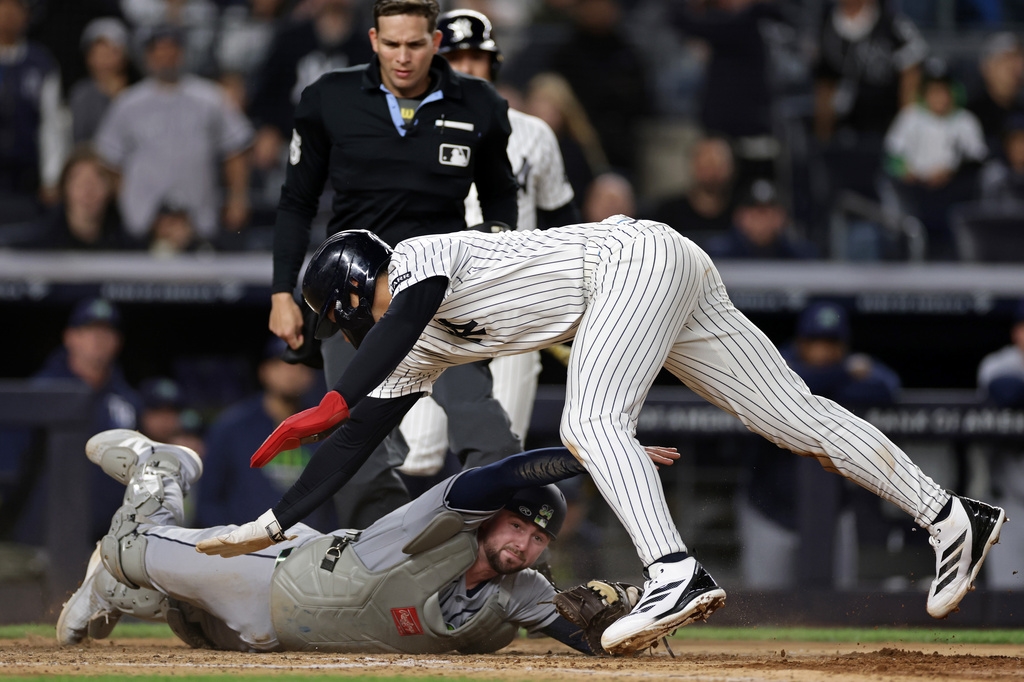 MLB(影)／神乎其技的「極限閃躲滑壘」！小隆巴德煞車＋飛越捕手全場全看傻了