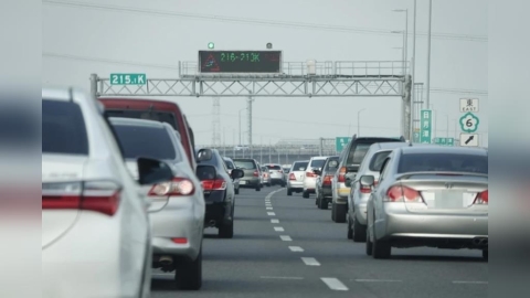 中秋連假首日大塞車 國1「堤頂-汐止」、國3「安坑-新店」紫爆