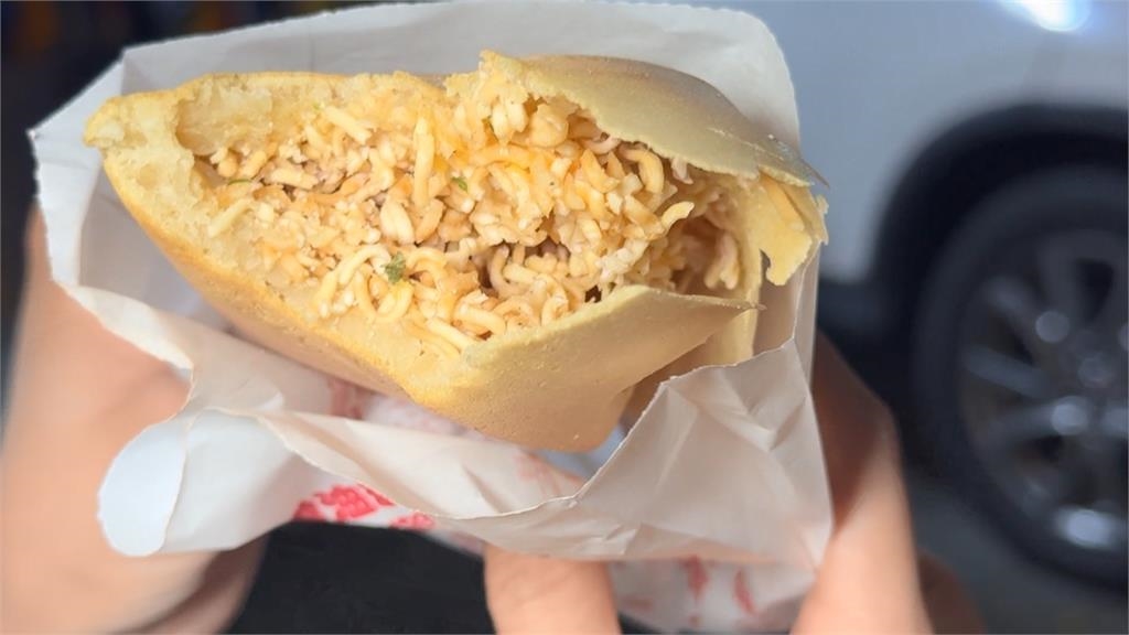 就愛這一味!夜市古早味石頭餅 近50種口味吸引老饕