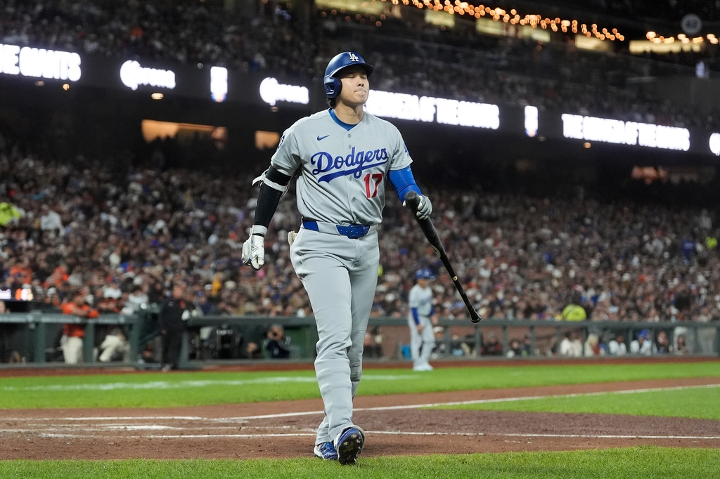 MLB(影)/大谷翔平83打席沒開轟寫生涯最慘!陷全壘打荒羅伯茲點出「這問題」