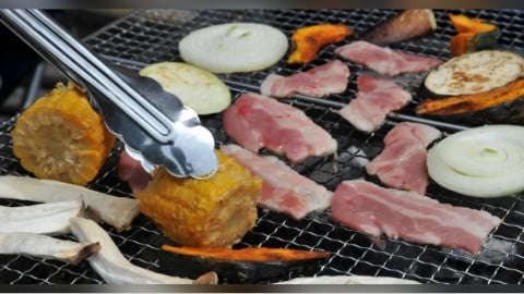 國三兒揪在家烤肉!同學到場竟主動給「參加費」 網讚:爸媽很會教