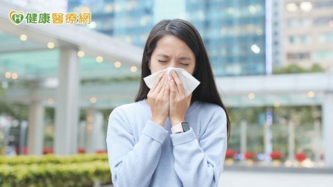 剛入秋皮膚乾癢、打噴嚏都找上門!中醫教四撇步破解過敏乾癢
