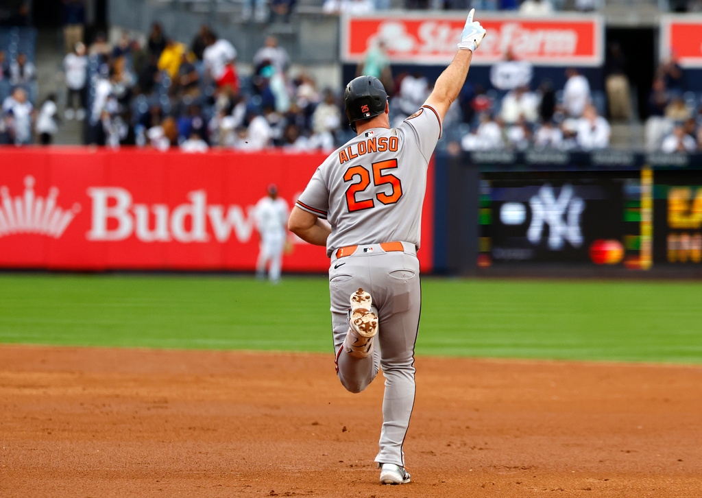 MLB(影)/連大谷都辦不到!阿隆索創106年第一人 美聯、國聯打點王全制霸