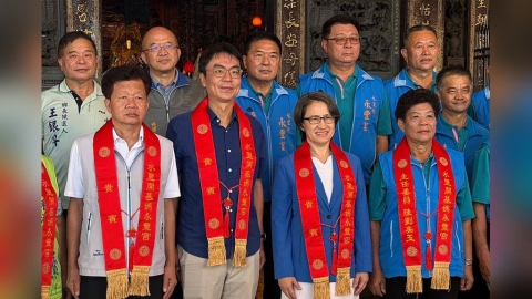 總統兌現承諾　蕭美琴赴南投水里永豐宮贈匾
