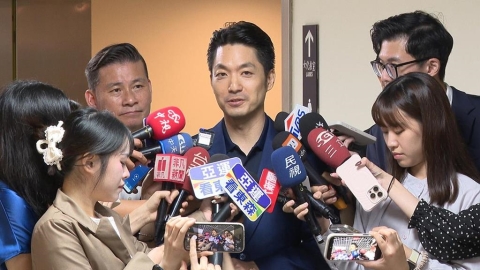 「蔗」下「甘」尬!蔣萬安收多節甘蔗遺忘好意 沈伯洋當寶刀珍藏