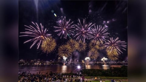 「2026臺北好攝季」大稻埕煙火攝影比賽吸引上千件作品競逐 城市外拍點燃攝影熱潮