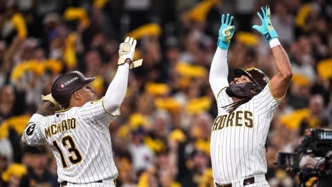 MLB季後賽(影)/小熊慘被打爆!教士3轟狂炸 金恩前6局無安打神壓制