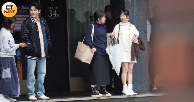 林毓家與許莉廷出席記者會前後都看起來不太熟的樣子。(圖/本刊攝影組)