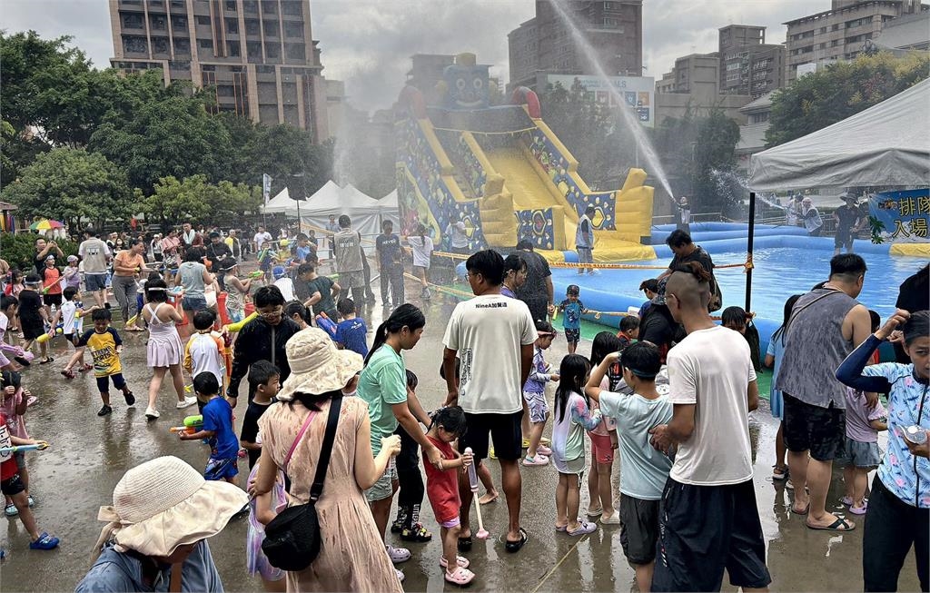 三重「FUN水趣」大受小朋友喜愛　加碼移師蘆洲柳堤公園　報名一週秒殺爆滿