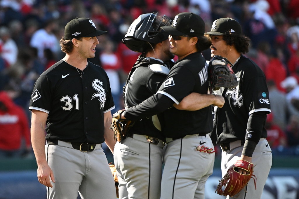MLB(影)/「村神」季後賽降臨!村上宗隆440英尺怪力彈 白襪拿下3連勝