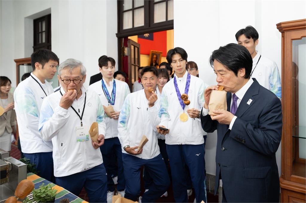 快新聞/亞運英雄進總統府!賴清德請吃台味點心 準備專屬拍貼機