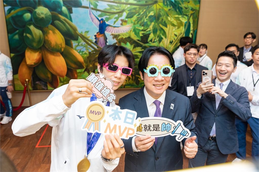 快新聞/亞運英雄進總統府!賴清德請吃台味點心 準備專屬拍貼機