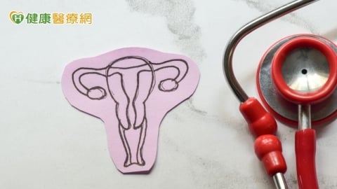 34歲二寶媽月經一來「連流2個月」!嚴重貧血就醫 竟是子宮肌瘤惹禍