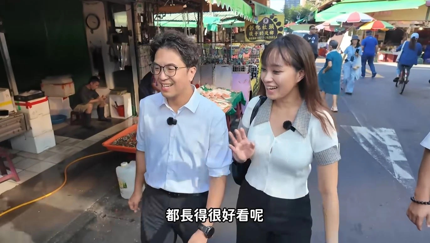 里長婆忍不住大讚,沈伯洋的競選團隊幕僚都長得很好看。(上報升堂)