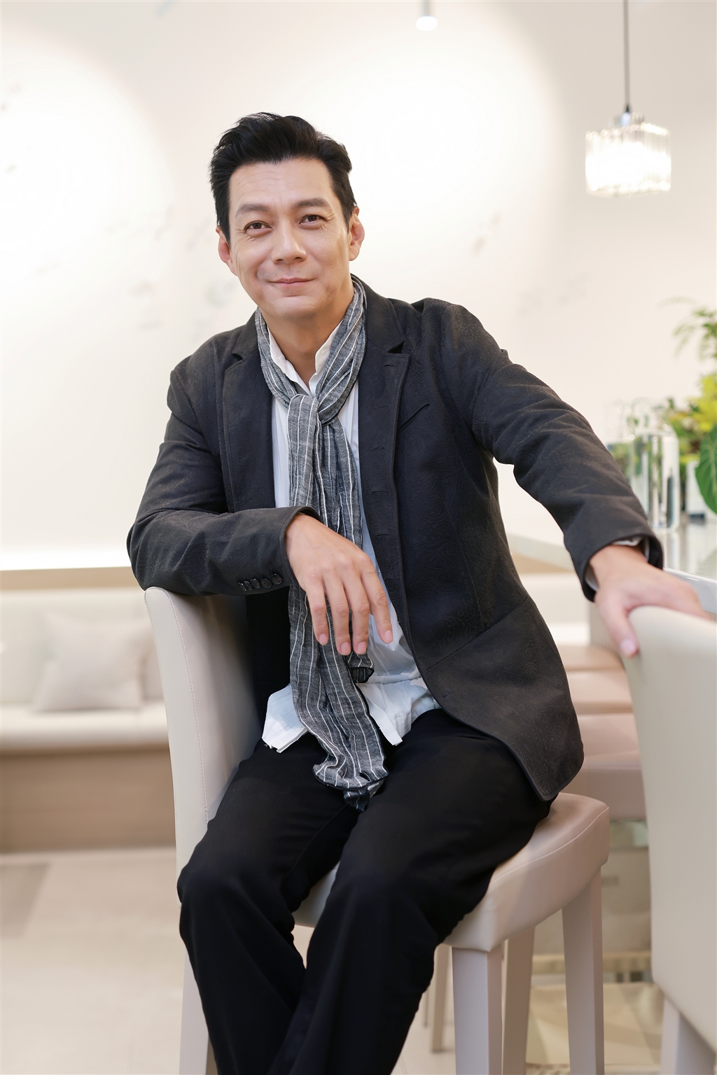 聶雲隔20年再度入圍金鐘，力拚個人首座主持獎（圖／雲創娛樂 提供）