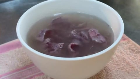 王定宇化身外送員！台南新鮮牛肉湯直送台北　沈伯洋直播現場秒變「吃播」