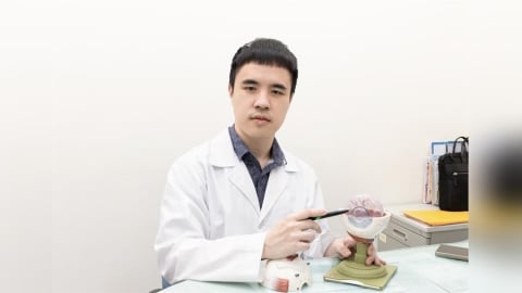 跌一跤竟險瞎？  8旬嬤原來「人工水晶體脫位」