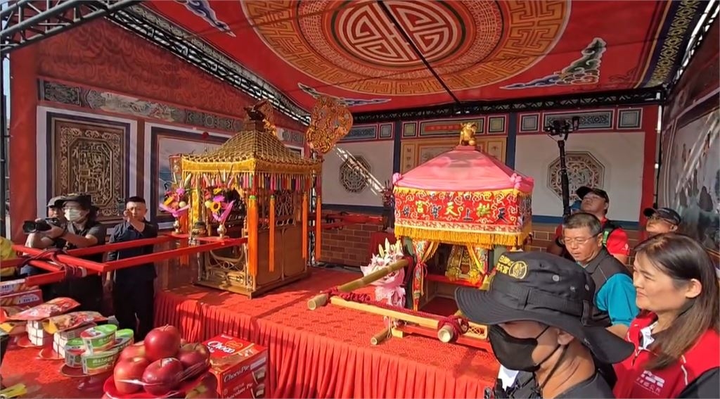 400年來首次雙媽會！　麥寮開山媽祖同框白沙屯媽祖