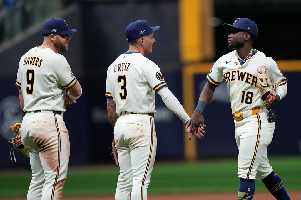MLB(影)/身高170公分、身價近10億!21歲菜鳥季後賽首安竟一棒擊敗史庫柏