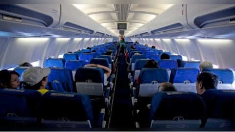 機長、副機長不能吃同款飛機餐!一票人曝「搭機冷知識」:別問機師路怎麼走