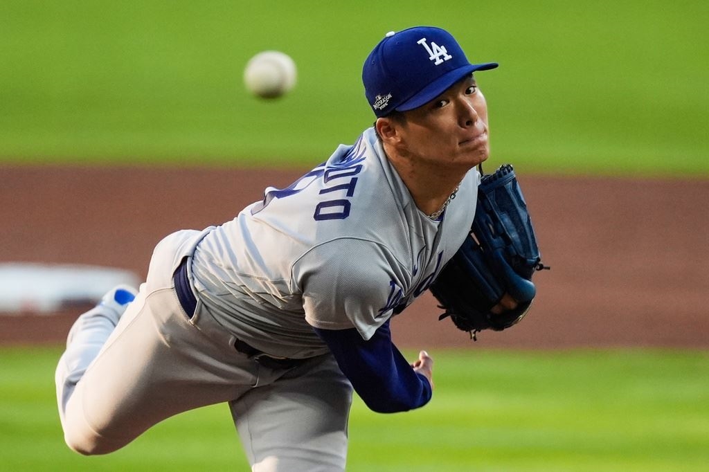 MLB/國聯冠軍賽G1釀酒人5下關鍵安打逆轉!2比1奪勝道奇明推山本由伸先發