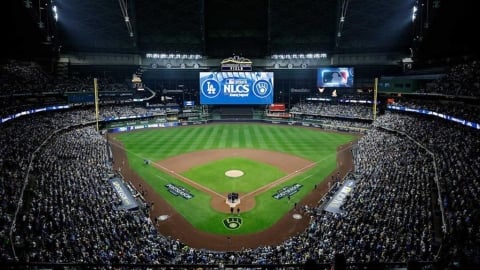MLB(影)／釀酒人迎戰道奇藏勝利密碼！主場開屋頂勝率近7成　國聯冠軍戰拚開紅盤