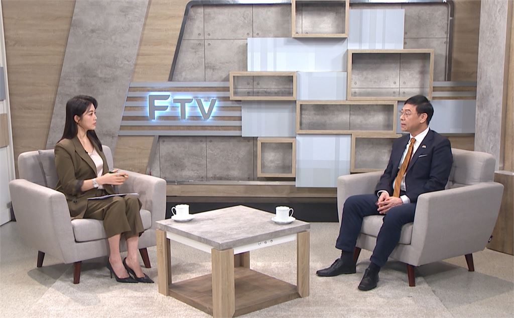 接掌衛福部週年接受專訪 憶抗疫同事插管急救 石崇良險流男兒淚