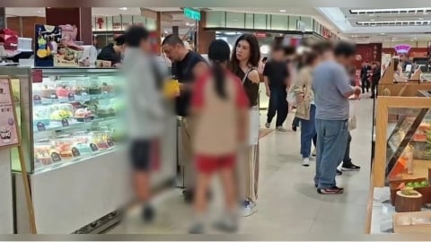 獨家/直擊蔣家第四代低調享受親子時光 蔣友常寵妻女忙「付清」