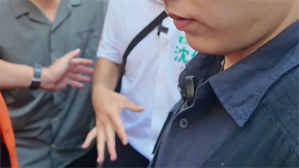 選戰拚到掛彩！沈伯洋掃街痛到甩手　週日大車掃「改道」防擾民、保安全