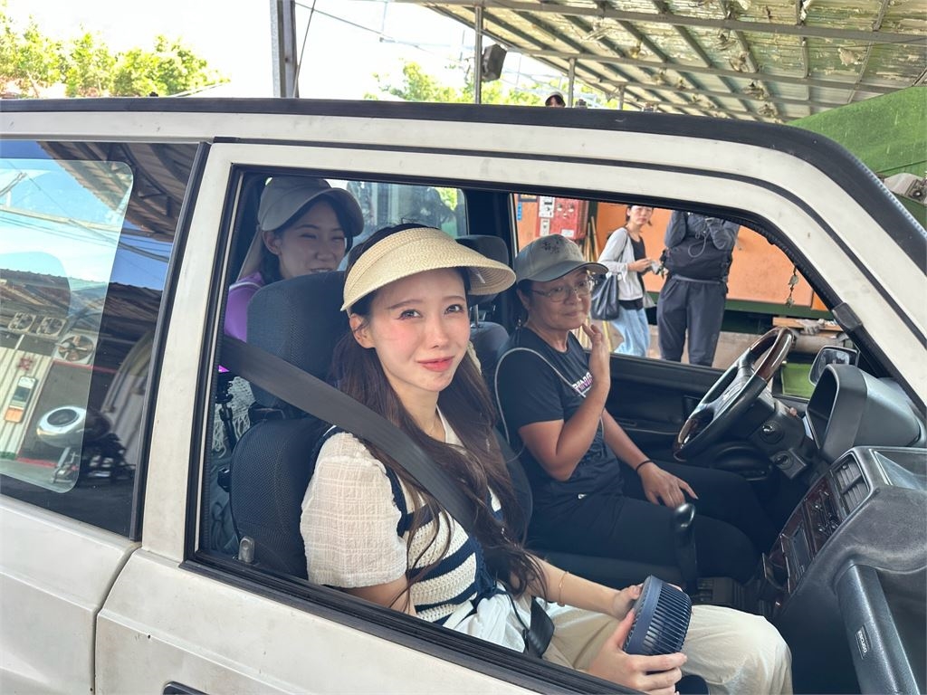體驗集集車神特技!李雅英尖叫時還在流口水生無可戀的說:「雅英沒有了,雅英死掉了」