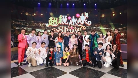 《超級冰冰Show》明亮深情款款盯著歌王！讓翁立友「犯大忌」爆笑NG走音